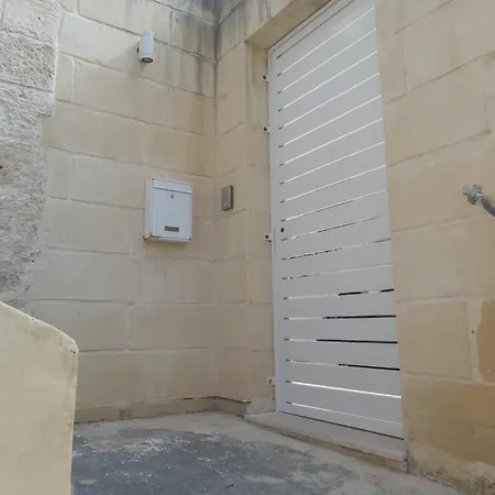 公寓 300 Years Old With A Lot Of Character Qormi